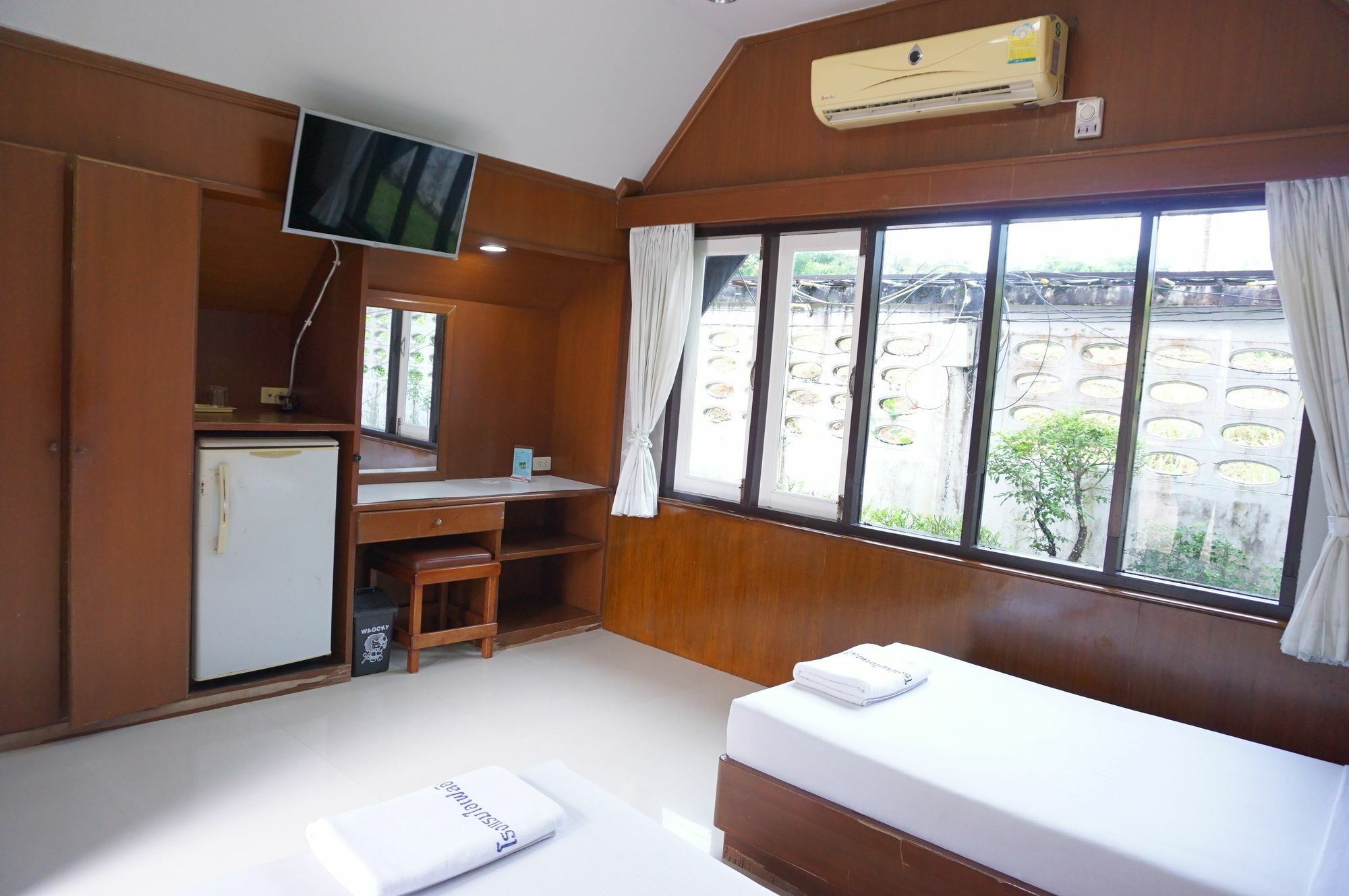 Eiffel Inn ระนอง ภายนอก รูปภาพ